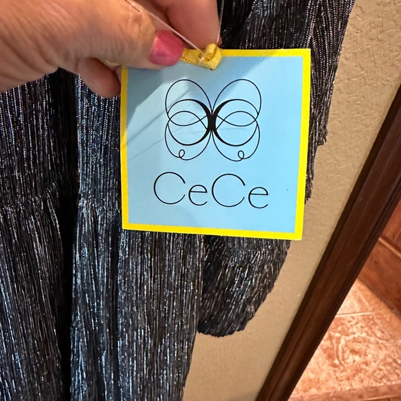 BNWT CeCe silver metallic. Size 3X - Picture 3 of 6